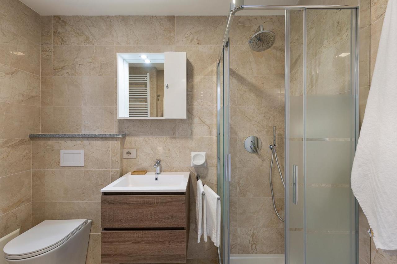 Appartamento Carolnoemi - Vista Lago - By Impero House Baveno Luaran gambar